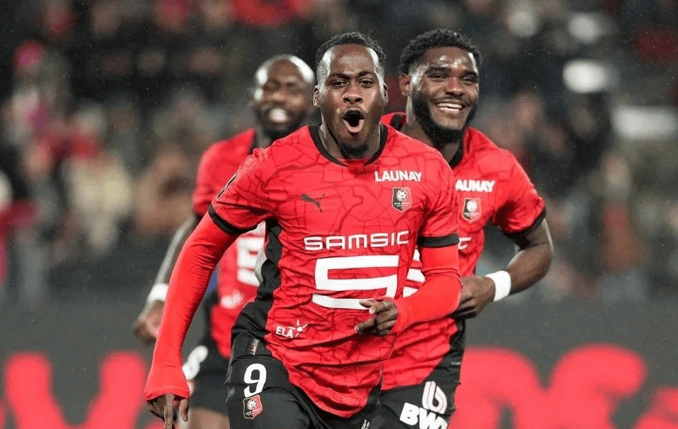 雷恩客场对阵南特，全力争夺胜利