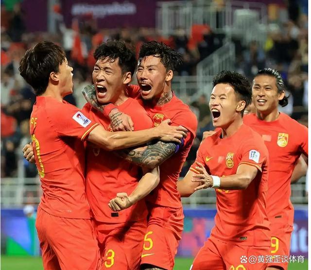 包含国内足球豪强对决即将上演，场面火爆蓄势待发的词条