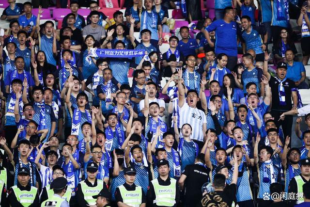 包含京多安帽子戏法，曼城大胜对手，燃爆欧冠赛场的词条